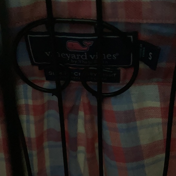 Vineyard vines button up - Picture 2 of 3